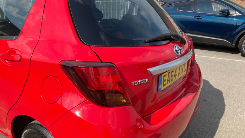 Toyota Yaris 1.5 Hybrid Icon 5dr CVT Hybrid Hatchback